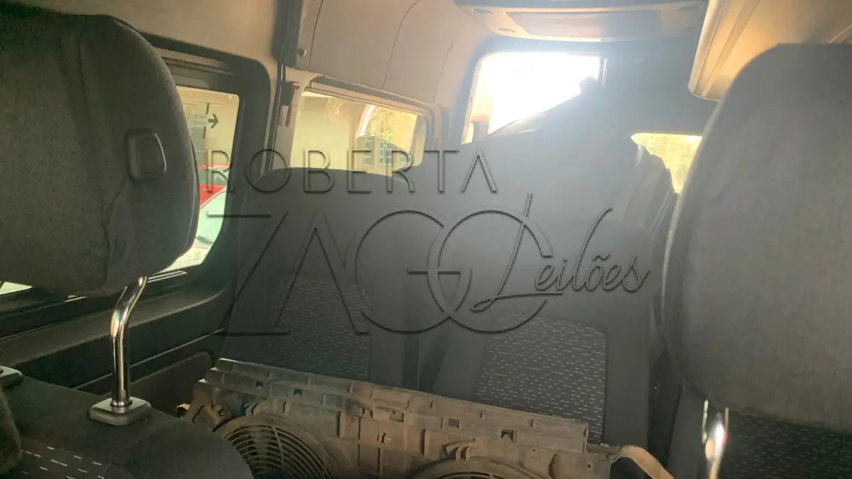 LOTE 001 - Micro-ônibus Van Sprinter 416L, M.Benz, Ano/Modelo 2021/2022, Branca.