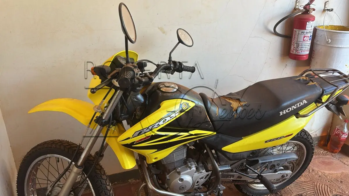 LOTE 016 - Motocicleta marca Honda Bros 150 cc. Ano 2007