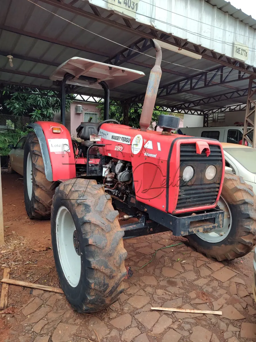 LOTE 012 - Trator MF 283 4x4 Advanced, 2002