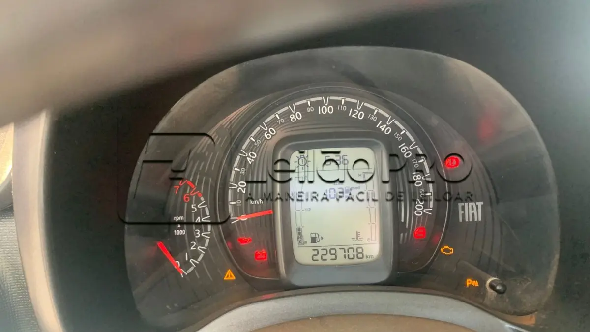 LOTE 006 - Automóvel Marca: Fiat - Modelo: Mobi Like ON - Ano/Modelo: 2016/2017 - 04 portas - 05 Passageiros - 75 CV - Cor: Branca .