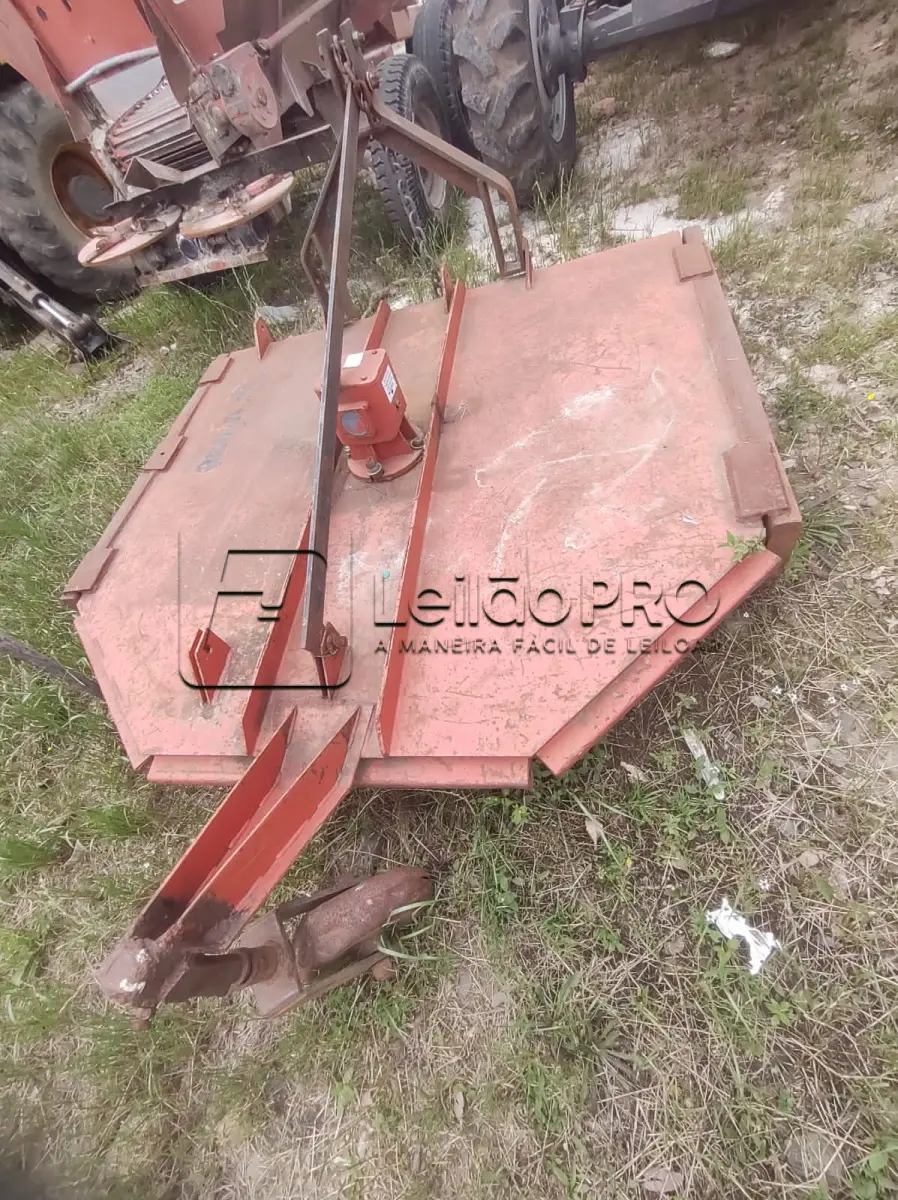LOTE 015 - Roçadeira Acoplada - Marca: São José Industrial