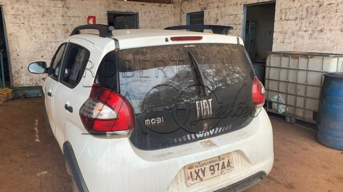 LOTE 005 - Automóvel Marca: Fiat - Modelo: Mobi Way - Ano/Modelo: 2017/2018 - 04 portas - 05 Passageiros - 75 CV - Cor: Branca .