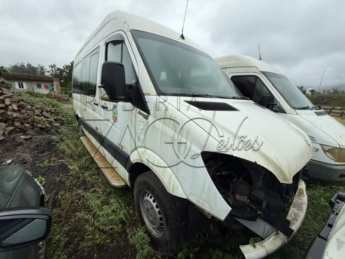 LOTE 007 - SPRINTER I/M.BENZ 415 CDI SPRINTERM, 2 EIXOS, 16 PESSOAS ANO 2014/2014.