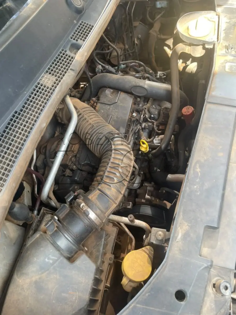 LOTE 002 - VEICULO, RENAULT/MASTER CLASSYVAN, ANO FAB/MOD: 2017/2018, POTÊNCIA 130 CV, LOTAÇÃO 16 PASSAGEIRO NA COR BRANCA.