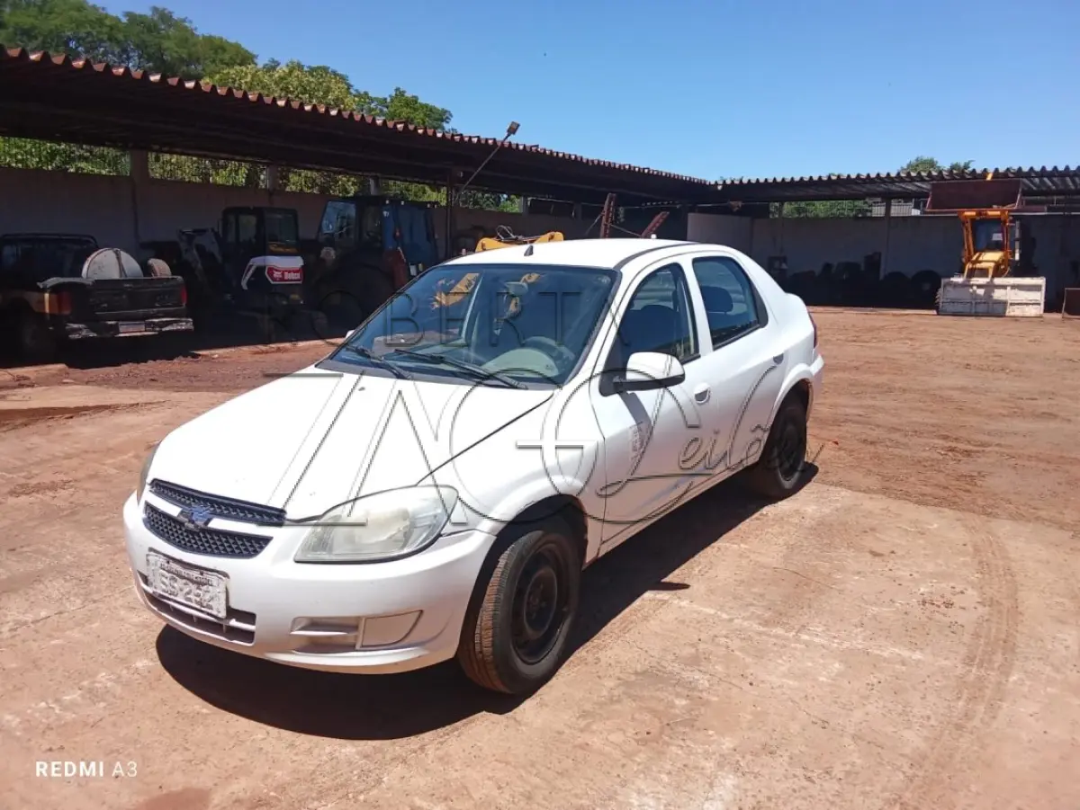 LOTE 004 - Veículo GM Chevrolet Prisma 1.4L LT 2011/2012.