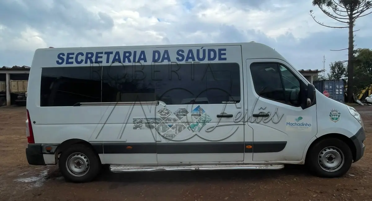 LOTE 002 - VEICULO, RENAULT/MASTER CLASSYVAN, ANO FAB/MOD: 2017/2018, POTÊNCIA 130 CV, LOTAÇÃO 16 PASSAGEIRO NA COR BRANCA.