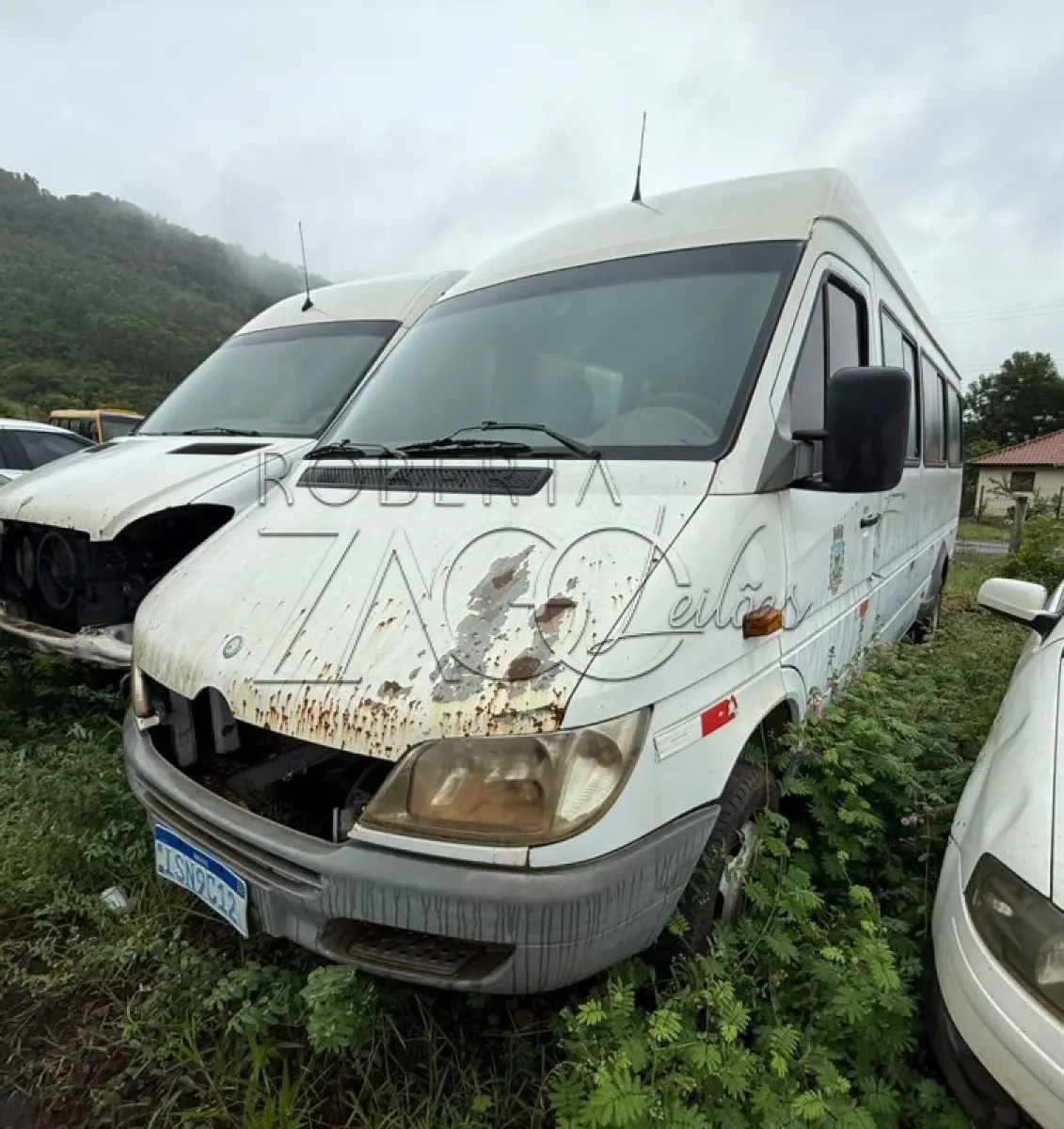 LOTE 008 - SPRINTER I/M.BENZ 413 CDI SPRINTERM, 2 EIXOS,  16 PESSOAS ANO 2011/2012.