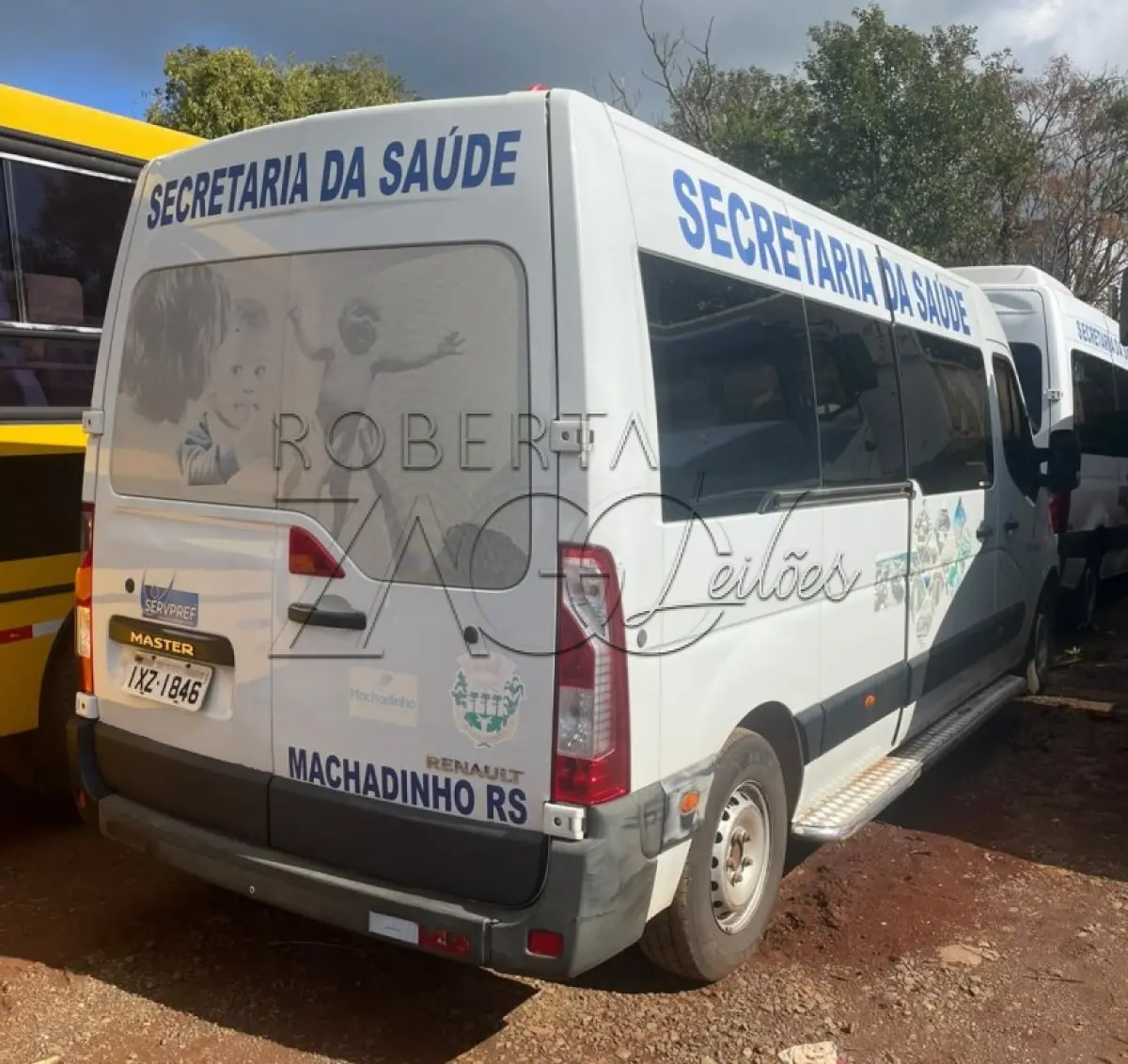 LOTE 002 - VEICULO, RENAULT/MASTER CLASSYVAN, ANO FAB/MOD: 2017/2018, POTÊNCIA 130 CV, LOTAÇÃO 16 PASSAGEIRO NA COR BRANCA.