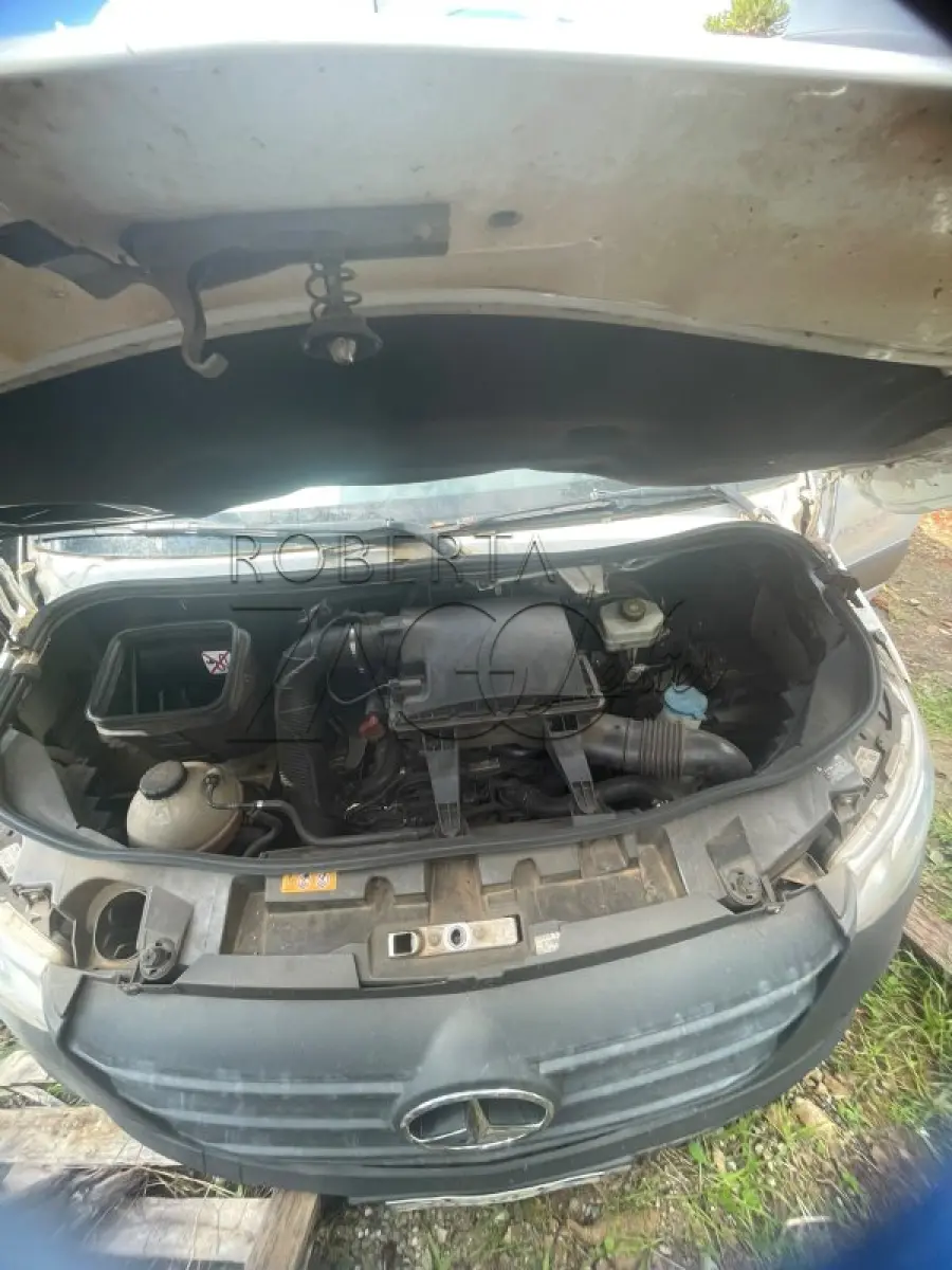 LOTE 003 - VEICULO, M. BENZ 416 CD ISPRINTERM, ANO FAB/MOD: 2021/2022, POTÊNCIA 163 CV, LOTAÇÃO 16 PASSAGEIRO NA COR BRANCA.