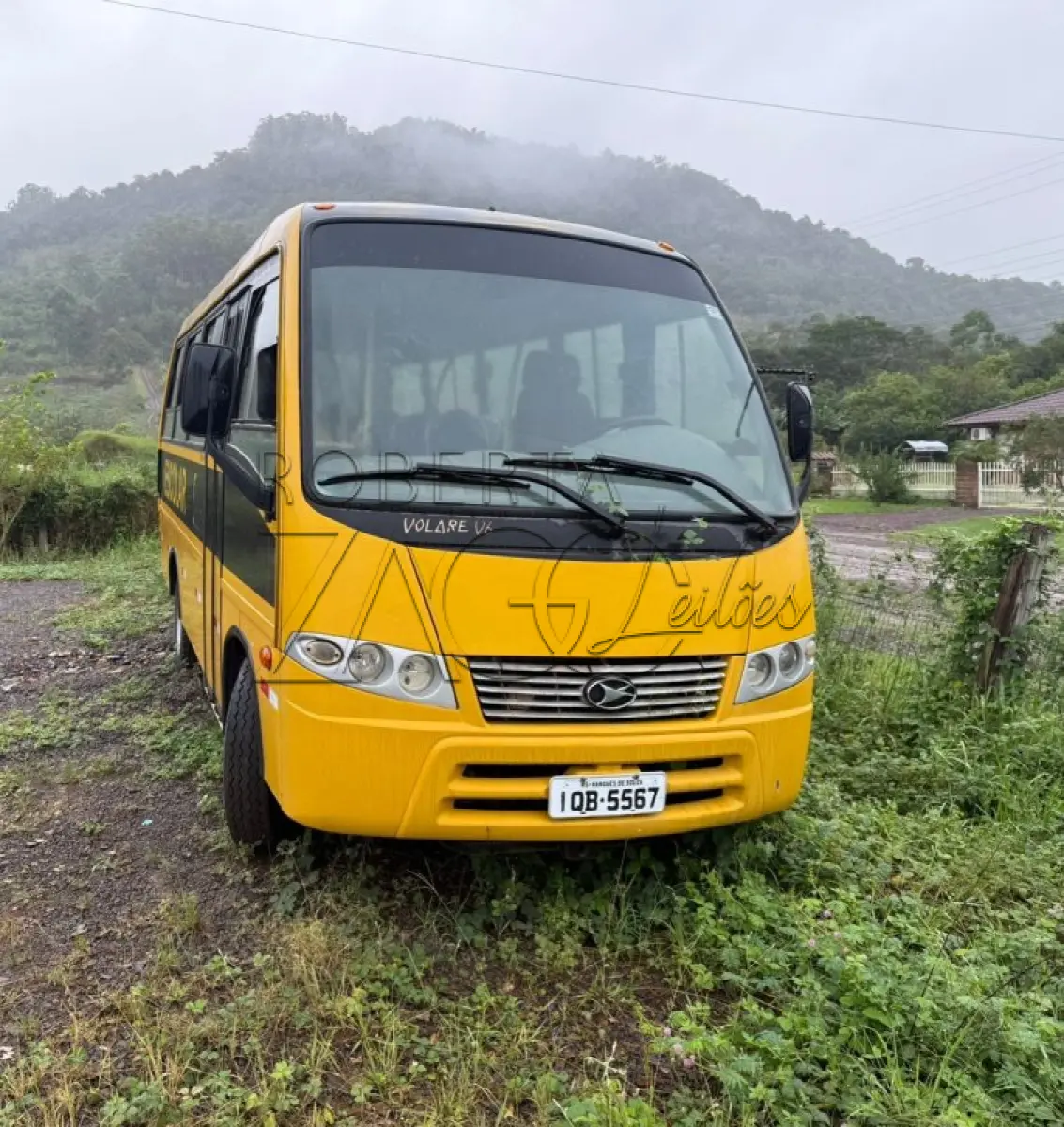LOTE 009 - ONIBUS MARCOPOLO VOLARE V6 ESCOLAR, 23 PESSOAS, ANO 2009/2010.