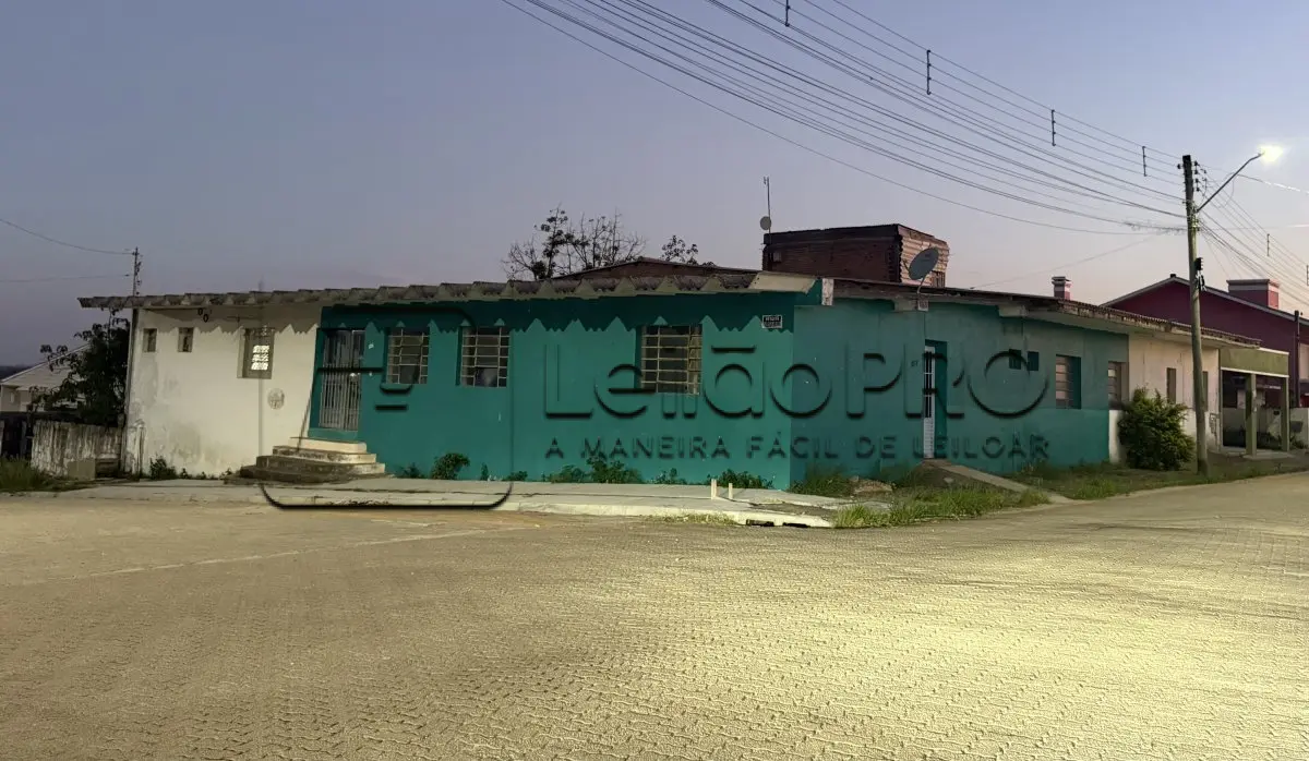 LOTE 001 - LOTE URBANO Nº 03, DA QUADRA 43, COM ÁREA DE 690,00M² (SEISCENTOS E NOVENTA METROS QUADRADOS), COM FRENTE PARA A RUA SÃO LOURENÇO DO SUL ESQUINA COM A RUA POLÔNIA, NA CIDADE DE CRISTAL-RS