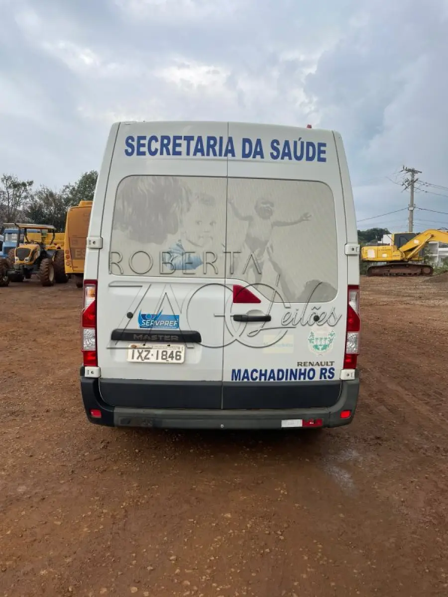 LOTE 002 - VEICULO, RENAULT/MASTER CLASSYVAN, ANO FAB/MOD: 2017/2018, POTÊNCIA 130 CV, LOTAÇÃO 16 PASSAGEIRO NA COR BRANCA.