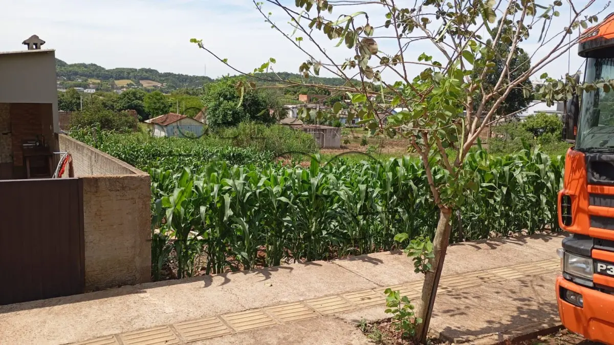 LOTE 008 - Terreno urbano, lote n° 09, quadra n° 94, com área de 1.034,98m², matrícula 5.336 à Rua Vereador Francisco Xavier Nilles, Centro de São Paulo das Missões.
