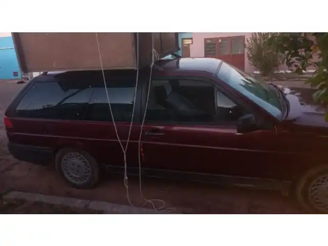 Automóvel FORD/ROYALE 2.0 GL, Fabricação/Modelo: 1992 Placa: ICN8F86, Cor: vermelha.