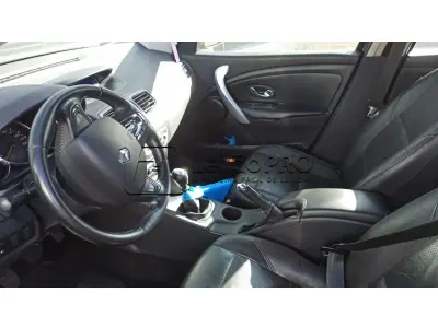 LOTE 018 - Automóvel Marca: Renault - Modelo: Fluence DYN20M - Ano/Modelo:  2013/2014 - 04 portas - 05 Passageiros - 143 CV - Cor: Preta