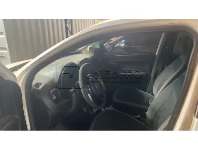 LOTE 006 - Automóvel Marca: Fiat - Modelo: Mobi Like ON - Ano/Modelo: 2016/2017 - 04 portas - 05 Passageiros - 75 CV - Cor: Branca .