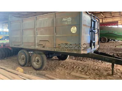 LOTE 012 - Vagão Basculante Metálico - Marca: Metal Freitas - Modelo: MF ME 8T -  Cor: Azul - Ano de Fabricação: 2015