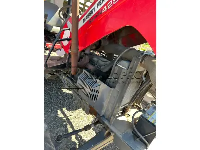 LOTE 005 - Trator Agrícola Massey Fergunson - Modelo 4283 - 4X4 – Motor: Massey - 83 CV - 2010