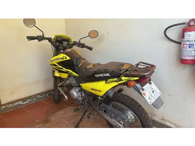LOTE 003 - Motocicleta marca Honda Bros 150 cc. Ano 2007