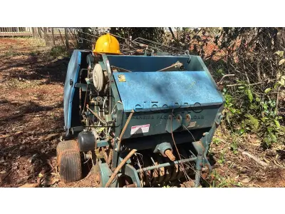 LOTE 005 - Enfardadeira de fardos cilíndricos de 60 cm de largura po 70 cm de comprimento marca Finardi FE 6070