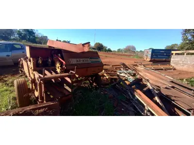 LOTE 008 - Enfardadeira de nogueira modelo Ap 41n ano 2002