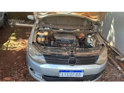 LOTE 001 - Automóvel VW/FOX 1.0 GII, ano 2012, Prata