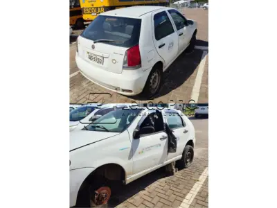 LOTE 004 - Um veículo Fiat Palio, cor branca, ano/modelo 2010/2010.