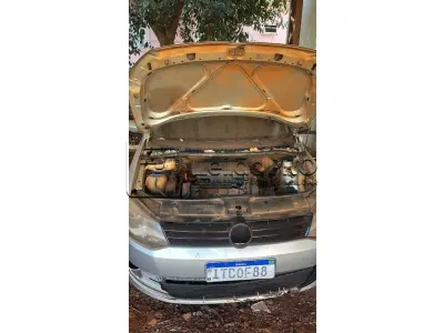 LOTE 001 - Automóvel VW/FOX 1.0 GII, ano 2012, Prata