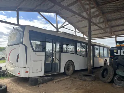 LOTE 003 - Ônibus SCANIA/CAIO MILLENIUN L94UB, Ano/Modelo 1998/1999, Capacidade: 41 passageiros