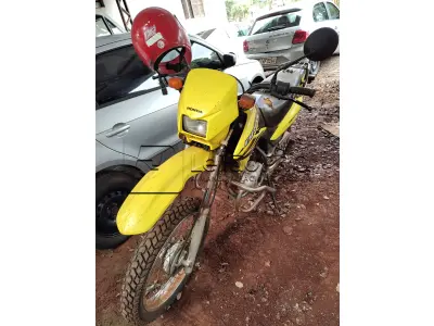 LOTE 016 - Motocicleta marca Honda Bros 150 cc. Ano 2007