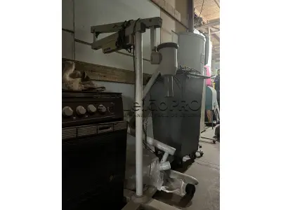 LOTE 008 - Lote de sucata diversas: material de informática, televisores, bebedouros, fogões, mobiliários, cadeira odontológica, material médico hospitalar, ventiladores