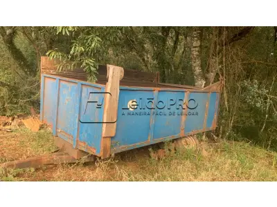 LOTE 013 - Vagão Basculante Metálico - Marca: IAC - Modelo: 6T - Cor: Azul - Ano de Fabricação: 2012