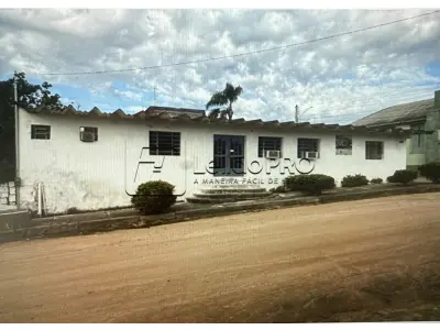 LOTE 001 - LOTE URBANO Nº 03, DA QUADRA 43, COM ÁREA DE 690,00M² (SEISCENTOS E NOVENTA METROS QUADRADOS), COM FRENTE PARA A RUA SÃO LOURENÇO DO SUL ESQUINA COM A RUA POLÔNIA, NA CIDADE DE CRISTAL-RS