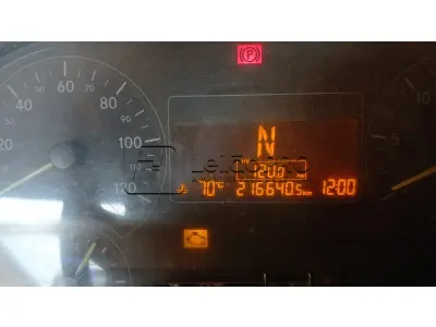 LOTE 002 - Caminhão Mercedes Benz branco Pac 2, modelo ATRON 2729 k 6x4, 2014, carroceria basculante branca.