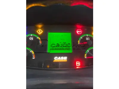 LOTE 003 - Motoniveladora cor laranja CASE, modelo 845B, 2014.