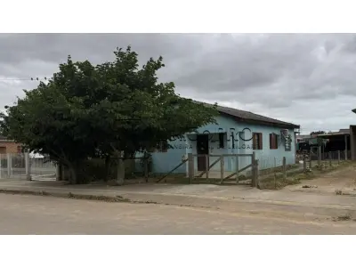 LOTE 001 - Imóvel, Lote urbano número oito (08), sem benfeitorias, na quadra número seiscentos e setenta e cinco (675), na Rua Teixeira de Freitas, na vila Jardim, na cidade de Camaquã/RS com área superficial de quatrocentos e quarenta metros quadrados (440,0 m2) .