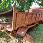 LOTE 017 - Veículo tipo caminhão caçamba basculante, marca Mercedes Benz, modelo LS 1113-Truck