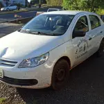 LOTE 002 - Automóvel Marca: Volkswagen - Modelo: Voyage 1.6 - Ano/Modelo:  2011/2012 - 04 portas - 05 Passageiros - 104 CV - Cor: Branca