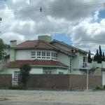 LOTE 001 - Excelente Imóvel: Casa com 04 dormitórios e piscina, Rua Três de Outubro nº 540 no Bairro Olaria em Camaquã/RS