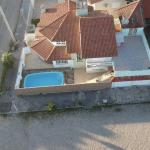 LOTE 001 - Excelente Imóvel: Casa com 04 dormitórios e piscina, Rua Três de Outubro nº 540 no Bairro Olaria em Camaquã/RS