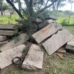 LOTE 038 - Pedras em granito para ornamento de obras