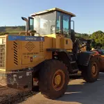LOTE 009 - Pá Carregadeira Powerzz - Modelo 935A - Ano/Modelo: 2017/2017 - Combustível: Diesel
