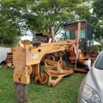 LOTE 031 - Motoniveladora, marca Case, modelo 845 B, ano 2007