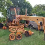 LOTE 031 - Motoniveladora, marca Case, modelo 845 B, ano 2007