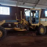 LOTE 011 - Motoniveladora (Patrola) Caterpillar - Modelo 120H - Ano/Modelo:  1998/1998 - Combustível: Diesel