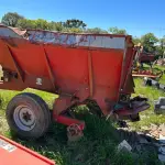 LOTE 008 - Sucata de Distribuidor de Calcário Ipacol 5,5T
