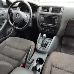 LOTE 006 - Automóvel I/VW/JETTA CL AC, ano 2015