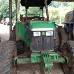 LOTE 002 - Trator Agrícola John Deere - Modelo 5600 - Ano/Modelo: 2001/2001