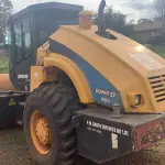 LOTE 007 - Rolo Compactador Powerzz - Modelo 818A - Ano: 03/2017 - Combustível: Diesel