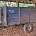 LOTE 012 - Vagão Basculante Metálico - Marca: Metal Freitas - Modelo: MF ME 8T -  Cor: Azul - Ano de Fabricação: 2015